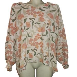 Angels Forever Young Floral V-Neck Blouse 2X Peach Sage Crochet Sleeve A9B03457P